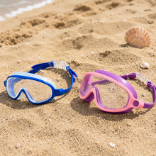 Lade das Bild in den Galerie-Viewer, AquaBlick Kinder-Schwimmbrille | Beschlagfrei · Auslaufsicher · Kein Haareziehen
